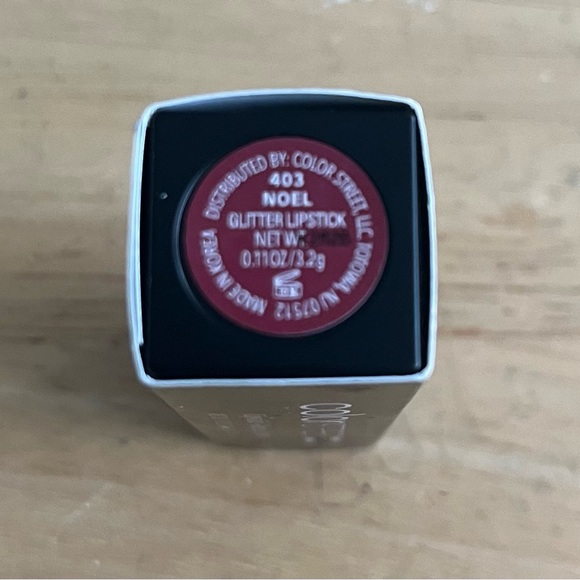 Colorstreet Sparkling Lipstick NOEL Glittery Boysenberry Diamond Dusted Lipstick - Picture 2 of 3